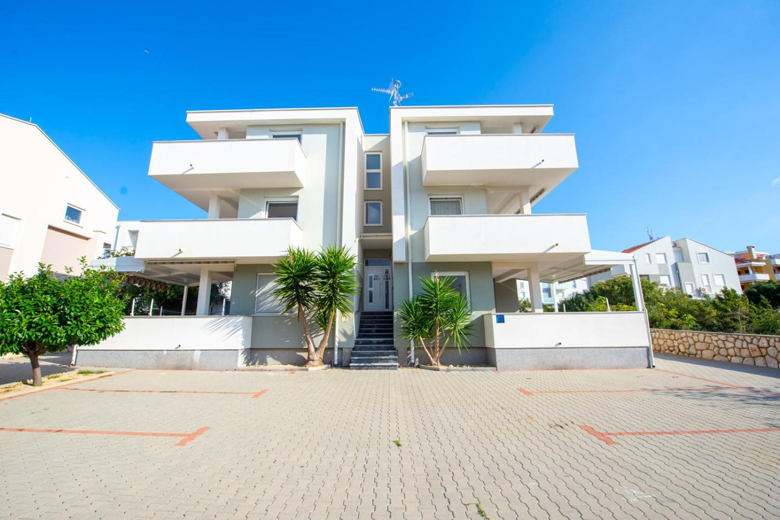 Apartments Yoko Novaglia Esterno foto